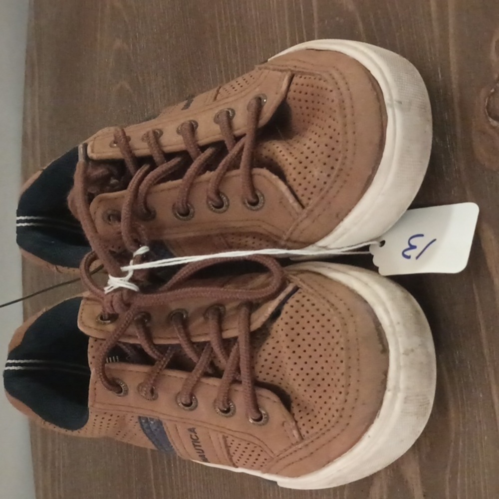 Toddler/boys size 13 NAUTICA cognac brown lace up sneakers shoes